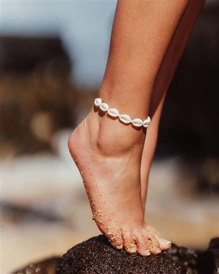 Exploring The Allure Of Camilla Araujo's Feet