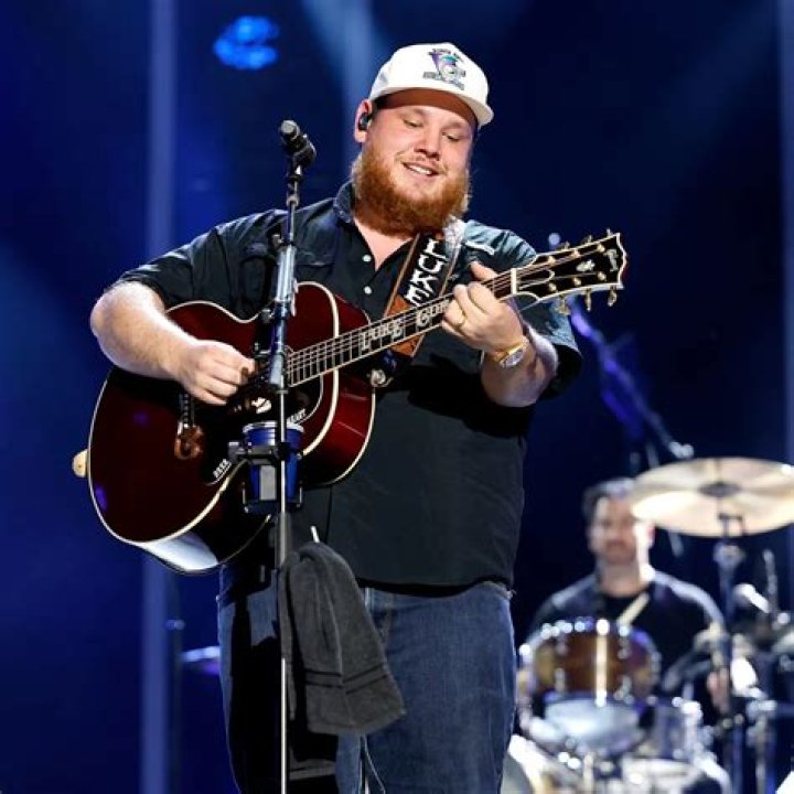 Is Luke Combs A Brother? All The Facts About Luke Combs Sibling