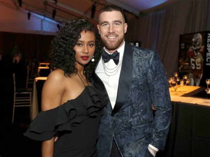 Anna Kendrick's Marital History: Unveil The Truth