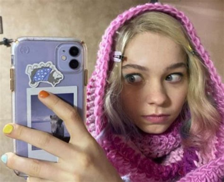 How Old Is Emma Myers