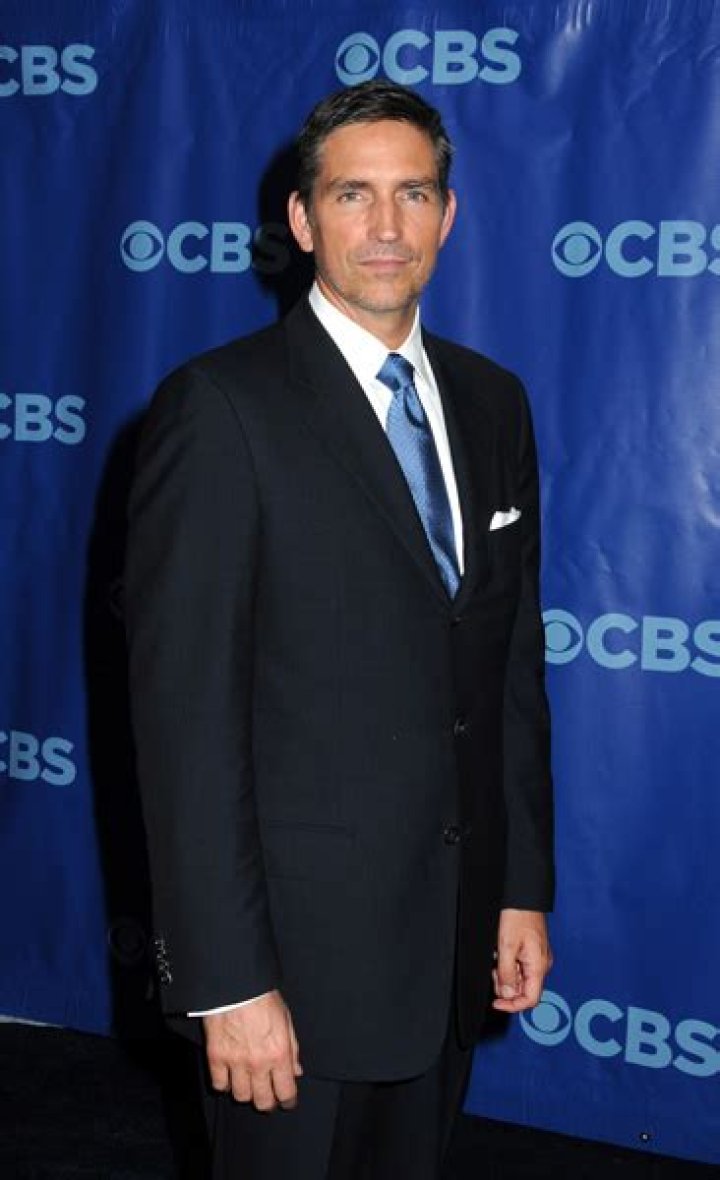 Explore The Height: Uncovering Jim Caviezel's Stature