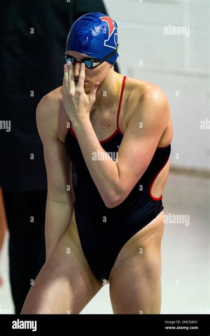 Discovering The Height Of Lea: How Tall Is She?