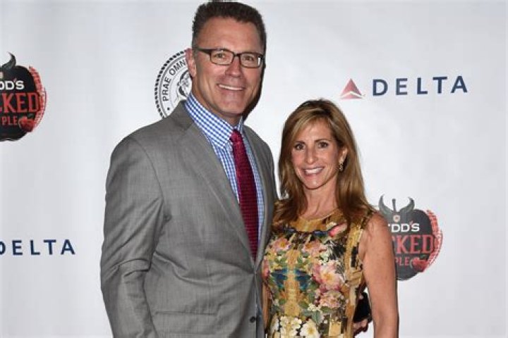 Howie Long Married