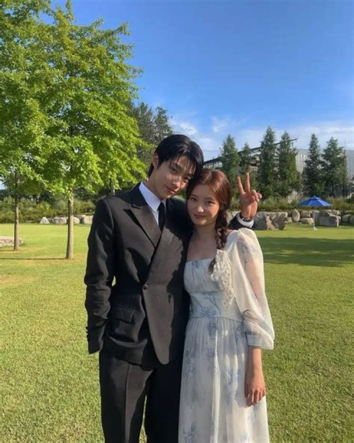 The Future Of Hwang In-yeop: Predicting His Couple Status In 2024