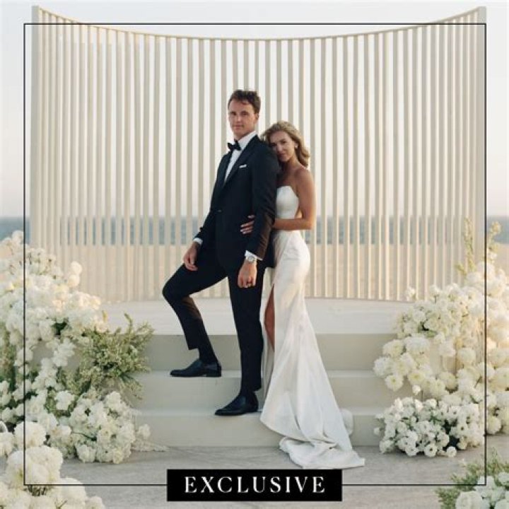 Love On Ice: The Jake Oettinger Wedding