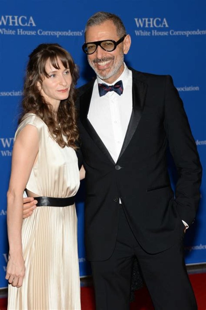 What's The Age Difference Between Jeff Goldblum And His Wife?