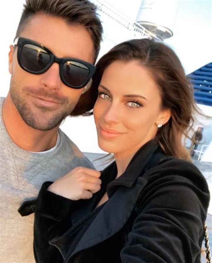 Jessica Lowndes's Relationships: A Detailed Look