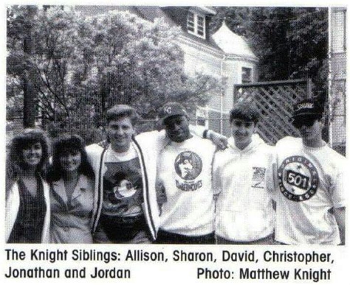 Discover Jonathan Knight's Sibling Ages: A Detailed Look