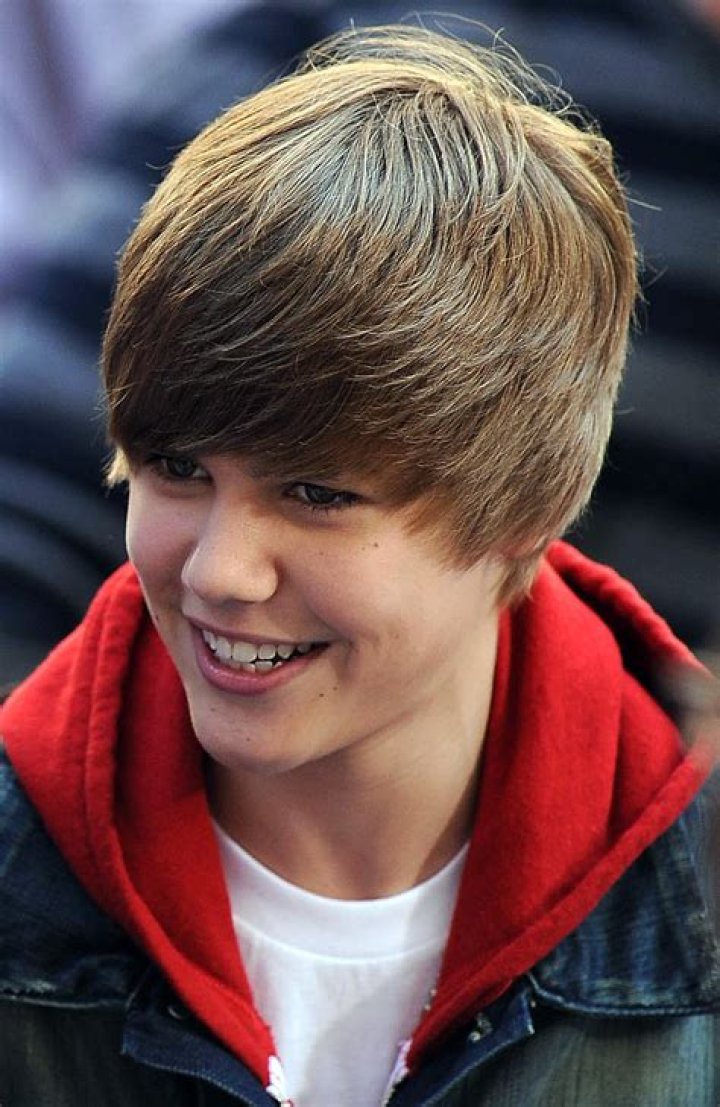 Justin Bieber: The Pop Sensation | Latest News And Updates