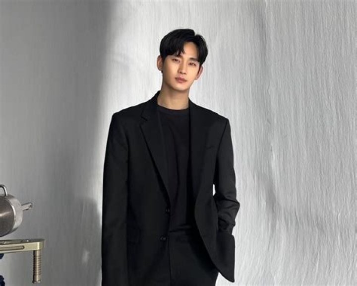 Kim Soo Hyun Age 2024: Expected Age And Future Outlook