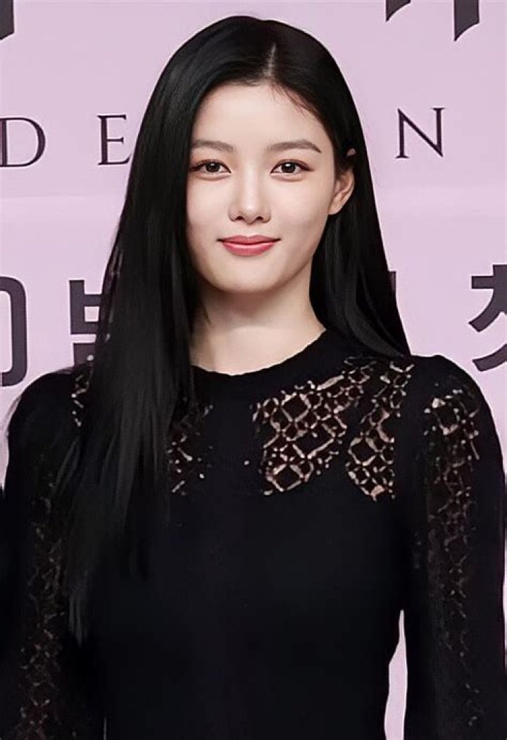 Discovering The Age Of Kim Yoo-jung: The Rising Star Of K-Dramas