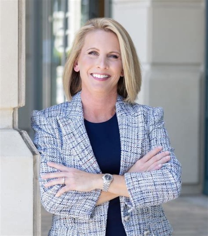 Kristi Painter In Tucson - Renowned Artist & Art Instructor