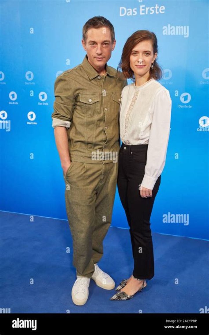 Uncover The Identity Of Liv Lisa Fries' Partner