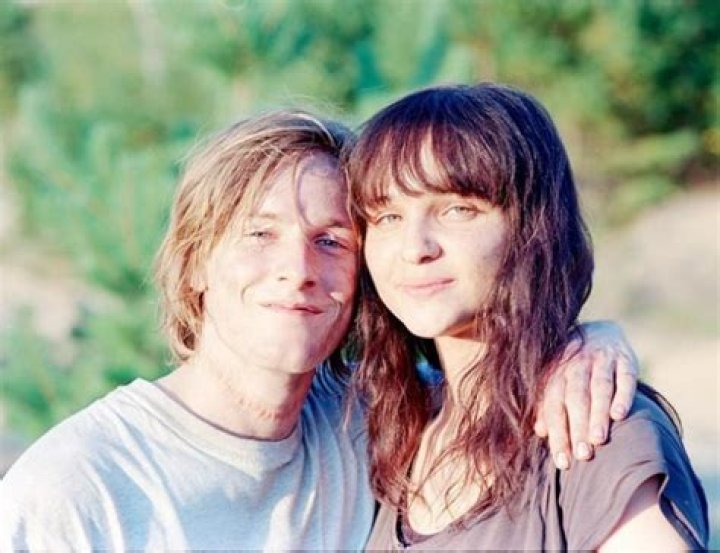 The Untold Truth About Louis Hofmann's Relationship Status