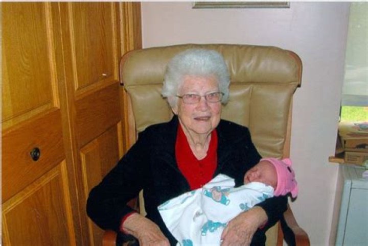 In Memory Of Louise Bartlett: Cherished Memories Of A Life Well-Lived