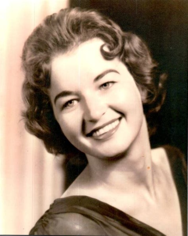 Obituary Of Marilyn Barnett: A Life Remembered