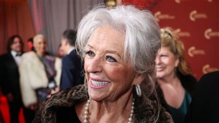 Paula Deen's Weight Loss Journey: Inspiration And Tips