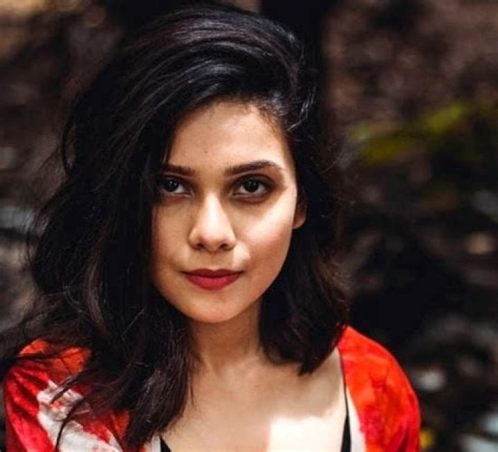 Top Rashmi Agdekar Series: Discover Her Captivating Performances