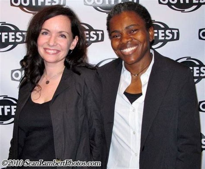 Find The Identity Of Tracy Chapman's Spouse: Uncover The Truth