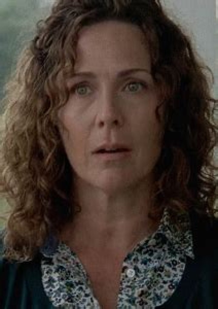 Watch The Walking Dead: Erin's Intense Performance Enthralls Fans