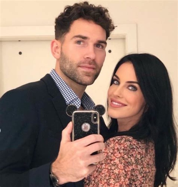 Who's Jessica Lowndes' Husband? Find Out!