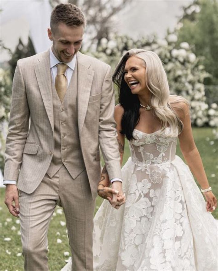 Unveiling The Identity Of Simon's Wife: Your Ultimate Guide